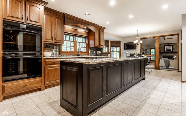10987 Echo Spring Circle, Indianapolis, IN 46236