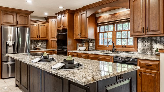 10987 Echo Spring Circle, Indianapolis, IN 46236