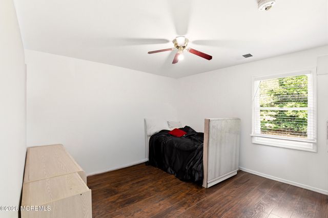 59 Sunnyside Road, Howell, NJ 07731