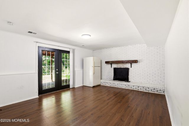 59 Sunnyside Road, Howell, NJ 07731