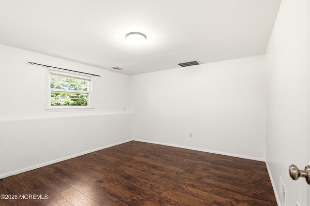 59 Sunnyside Road, Howell, NJ 07731