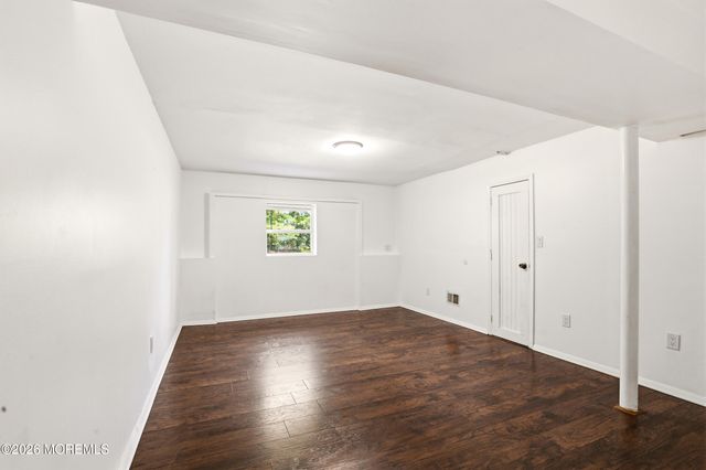 59 Sunnyside Road, Howell, NJ 07731