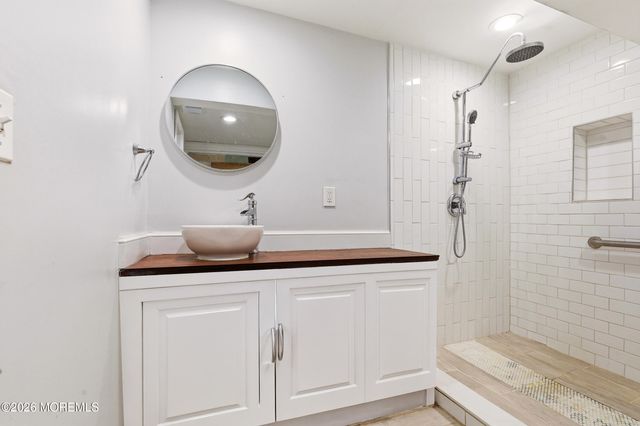 59 Sunnyside Road, Howell, NJ 07731