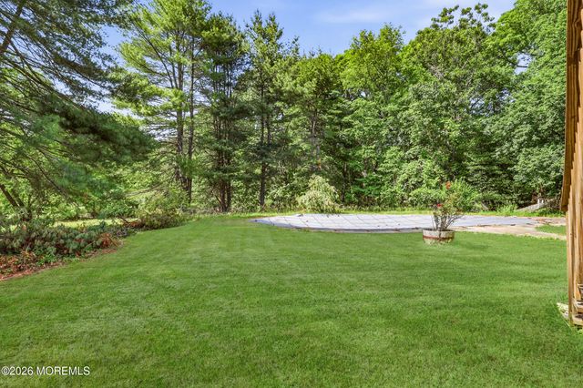 59 Sunnyside Road, Howell, NJ 07731