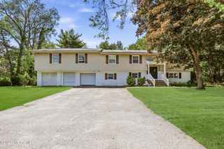 59 Sunnyside Road, Howell, NJ 07731