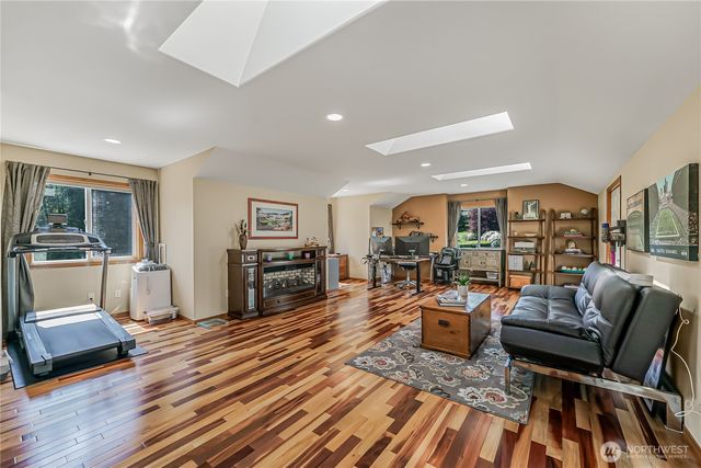 108 Glacier Peak Drive, Camano Island, WA 98282