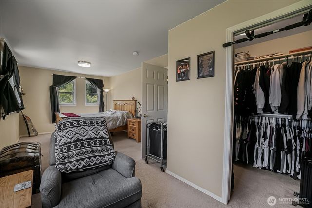 108 Glacier Peak Drive, Camano Island, WA 98282