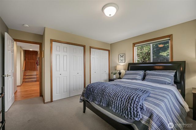 108 Glacier Peak Drive, Camano Island, WA 98282