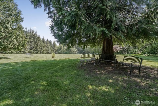 108 Glacier Peak Drive, Camano Island, WA 98282