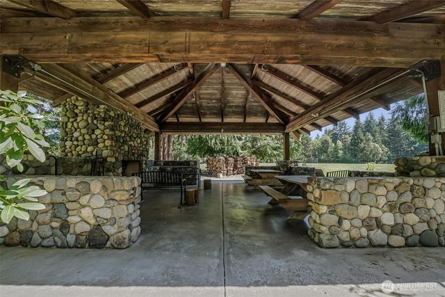 108 Glacier Peak Drive, Camano Island, WA 98282