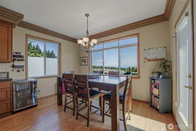108 Glacier Peak Drive, Camano Island, WA 98282