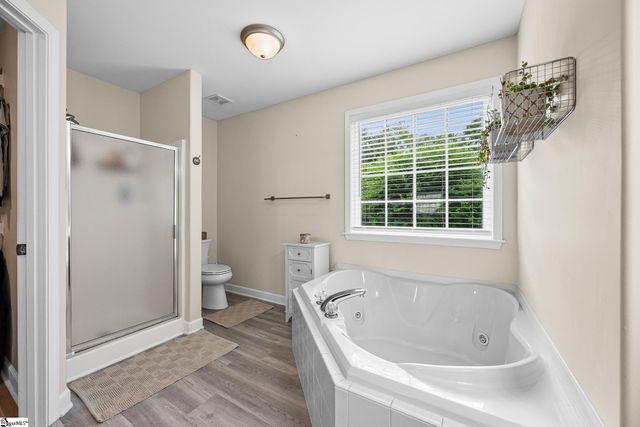 121 Steepleview Court, Greer, SC 29651