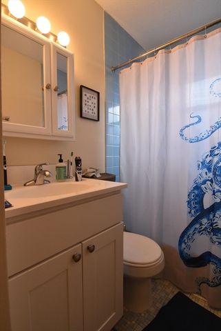 5 Royce Rd. 52, Boston, MA 02134