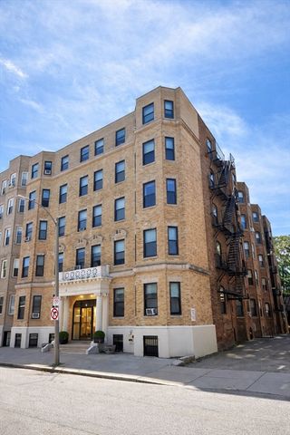 5 Royce Rd. 52, Boston, MA 02134