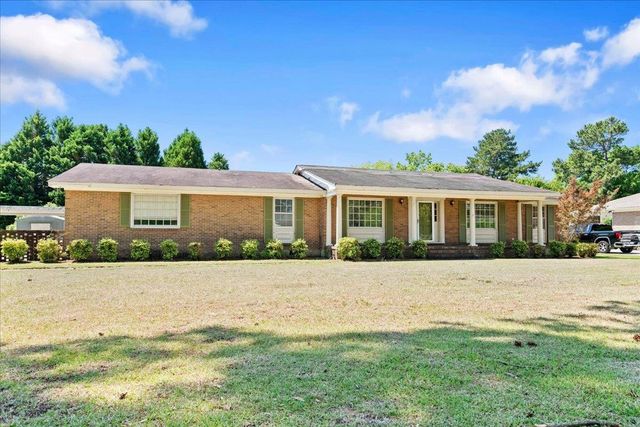 308 Cleveland St., Mullins, SC 29574