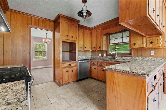 308 Cleveland St., Mullins, SC 29574