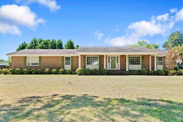 308 Cleveland St., Mullins, SC 29574