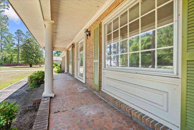 308 Cleveland St., Mullins, SC 29574
