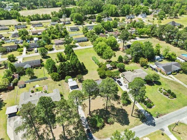 308 Cleveland St., Mullins, SC 29574