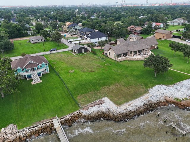 1714 Roscoe Street, La Porte, TX 77571