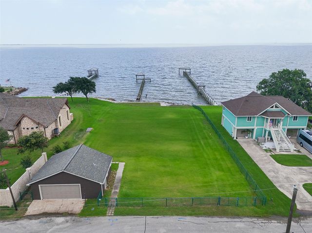 1714 Roscoe Street, La Porte, TX 77571