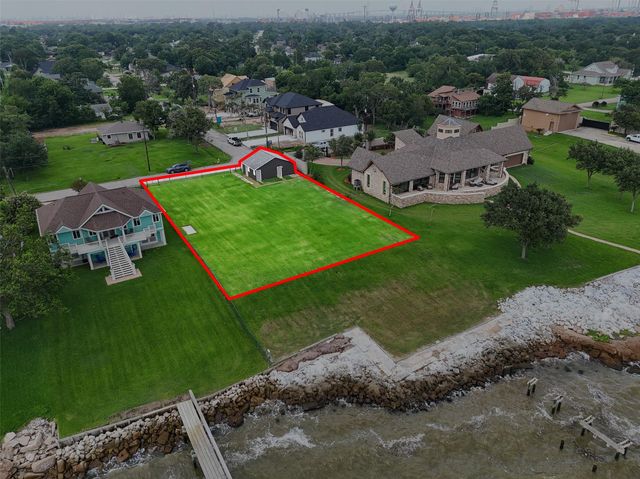 1714 Roscoe Street, La Porte, TX 77571