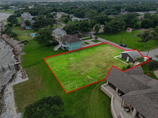 1714 Roscoe Street, La Porte, TX 77571