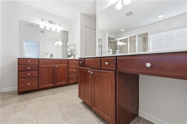 4953 Colchester Court SE 40, Atlanta, GA 30339