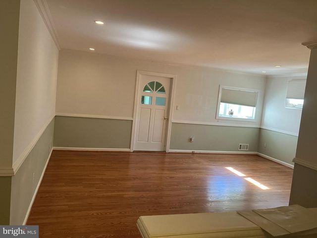 537 E INDIAN SPRING DR, Silver Spring, MD 20901