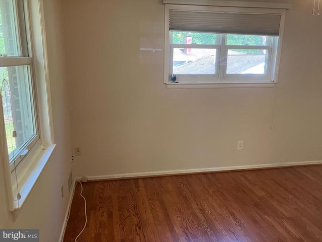 537 E INDIAN SPRING DR, Silver Spring, MD 20901