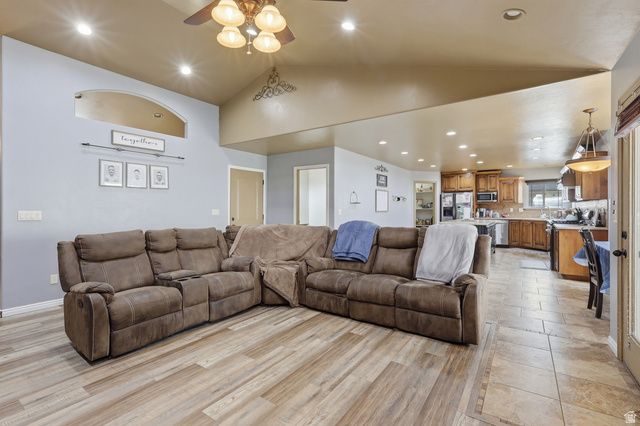 1341 S 200 E, Nephi, UT 84648