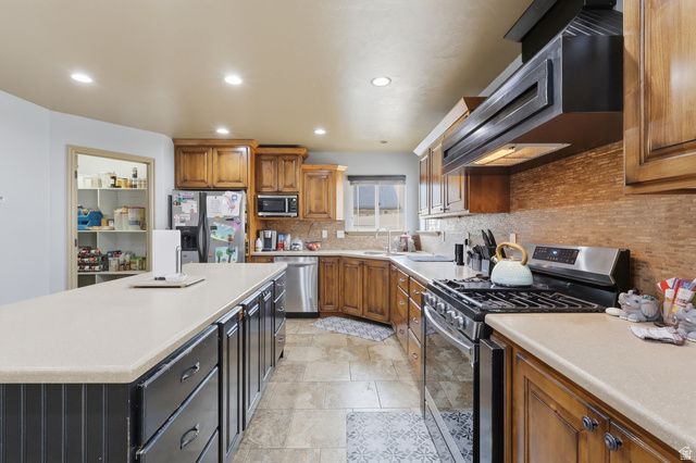 1341 S 200 E, Nephi, UT 84648