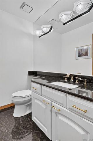 7772 Athlone Drive, Brighton, MI 48116