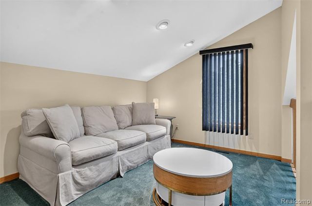 7772 Athlone Drive, Brighton, MI 48116