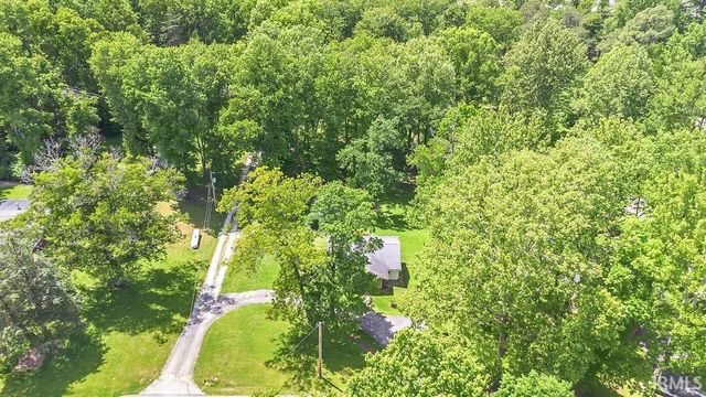 6581 N Showers Road, Bloomington, IN 47408