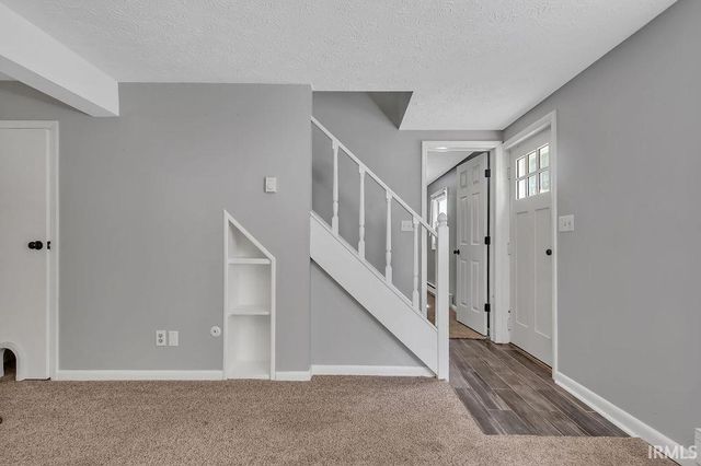 6581 N Showers Road, Bloomington, IN 47408