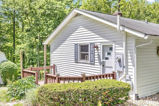 6581 N Showers Road, Bloomington, IN 47408