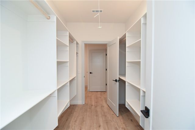 13734 Canal Street, Rogers, AR 72758