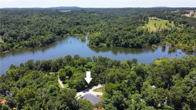 13734 Canal Street, Rogers, AR 72758