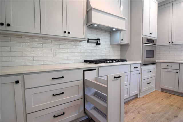 13734 Canal Street, Rogers, AR 72758