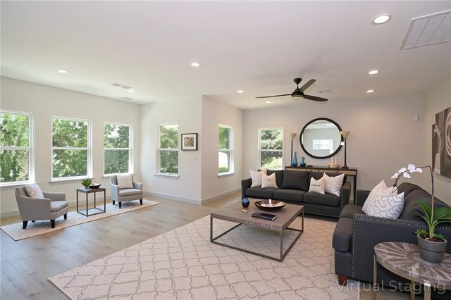 13734 Canal Street, Rogers, AR 72758