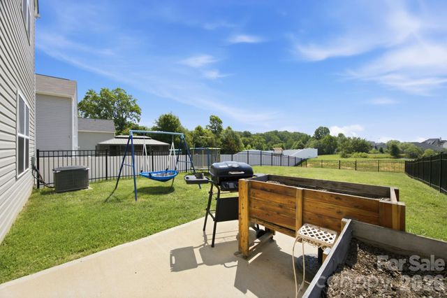 233 Lake George Drive, Shelby, NC 28152