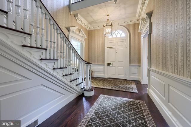 1101 SMALLBROOK LN, York, PA 17403