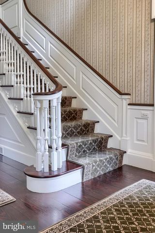 1101 SMALLBROOK LN, York, PA 17403