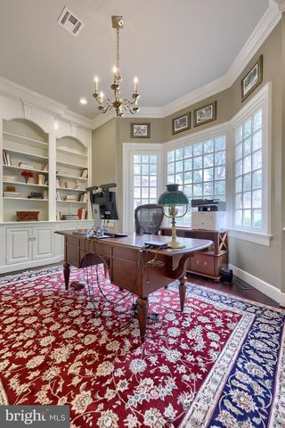 1101 SMALLBROOK LN, York, PA 17403