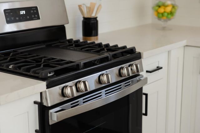 12 Caswell Ct, Sacramento, CA 95838