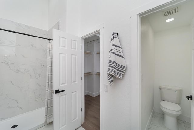 12 Caswell Ct, Sacramento, CA 95838