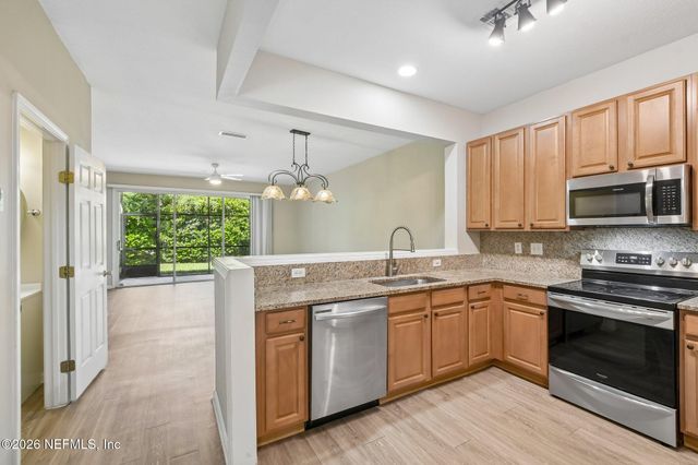 7488 SCARLET IBIS Lane, Jacksonville, FL 32256