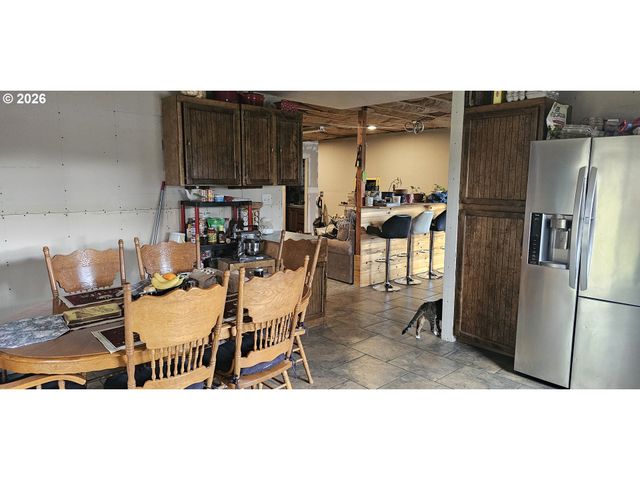 1852 Nw DOGWOOD St, Roseburg, OR 97471