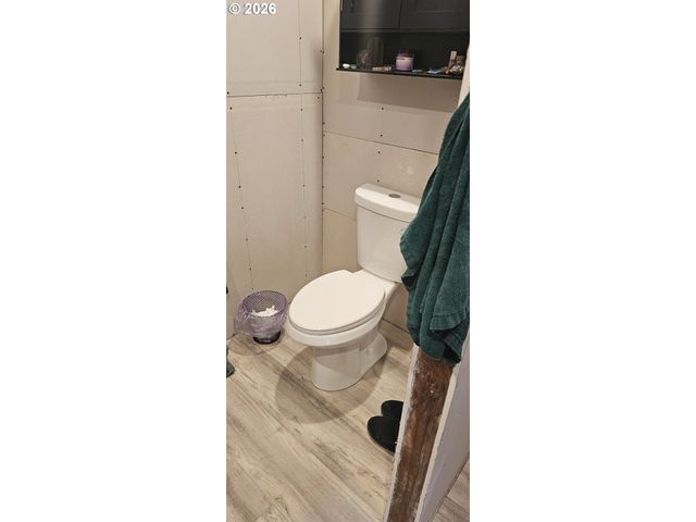 1852 Nw DOGWOOD St, Roseburg, OR 97471